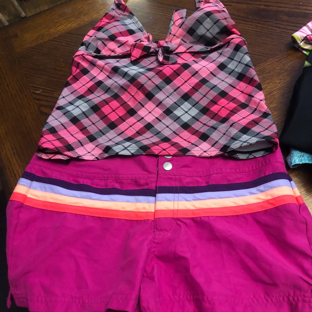 Swim wear sz sm swim shorts tankini